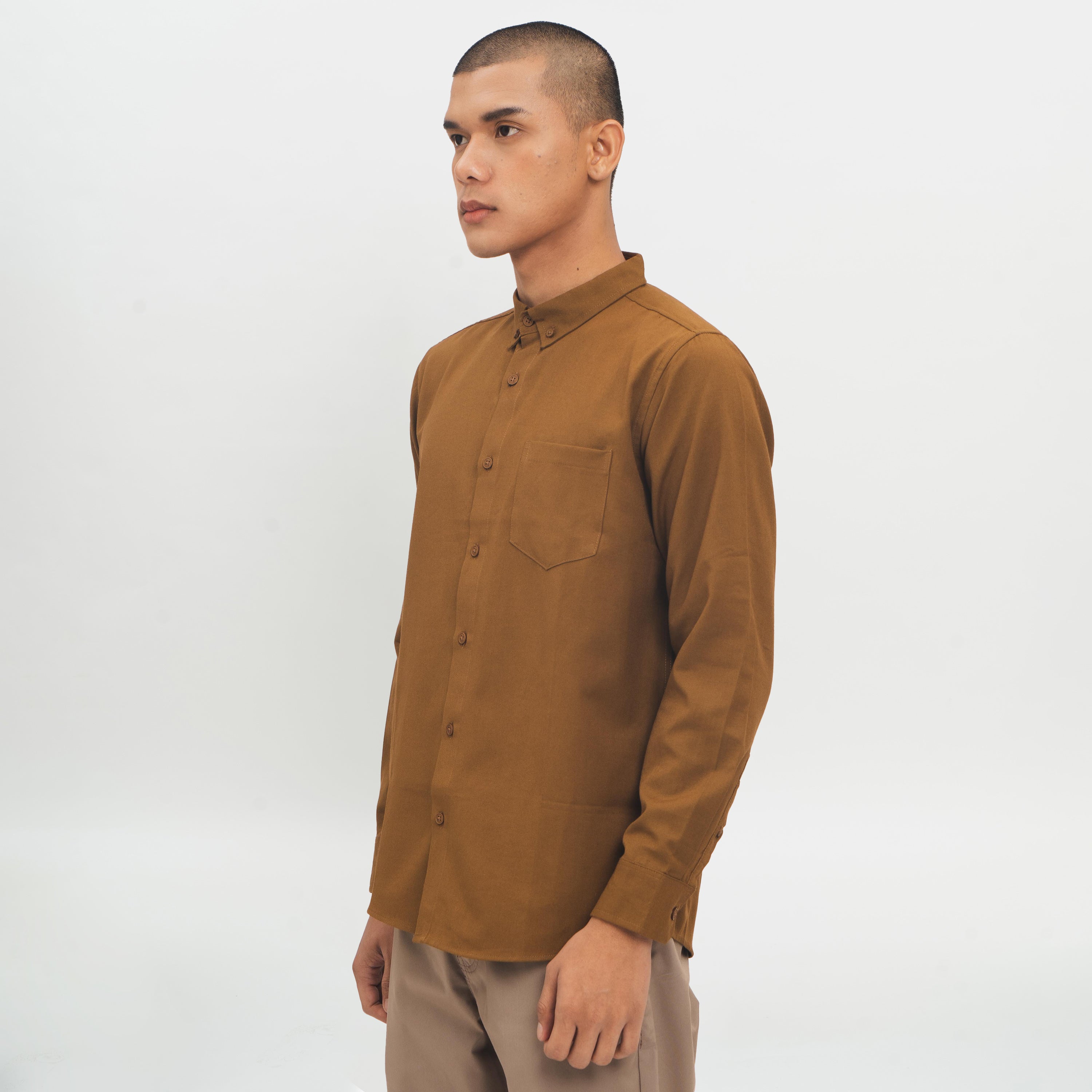 M231 Kemeja Pria Basic Polos Oxford Panjang Coklat 1456R
