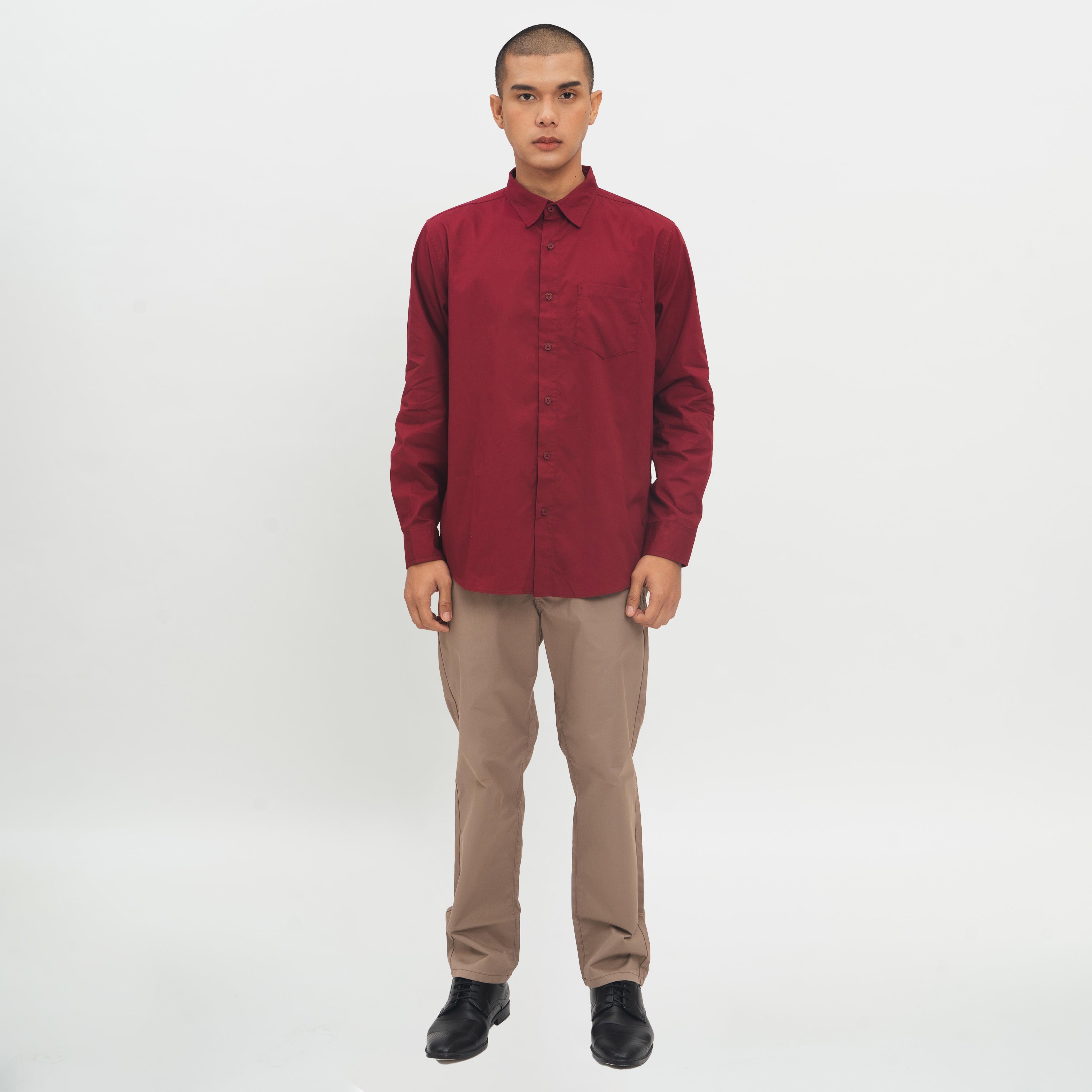 M231 Kemeja Pria Basic Polos Oxford Panjang Warna Maroon 1468B