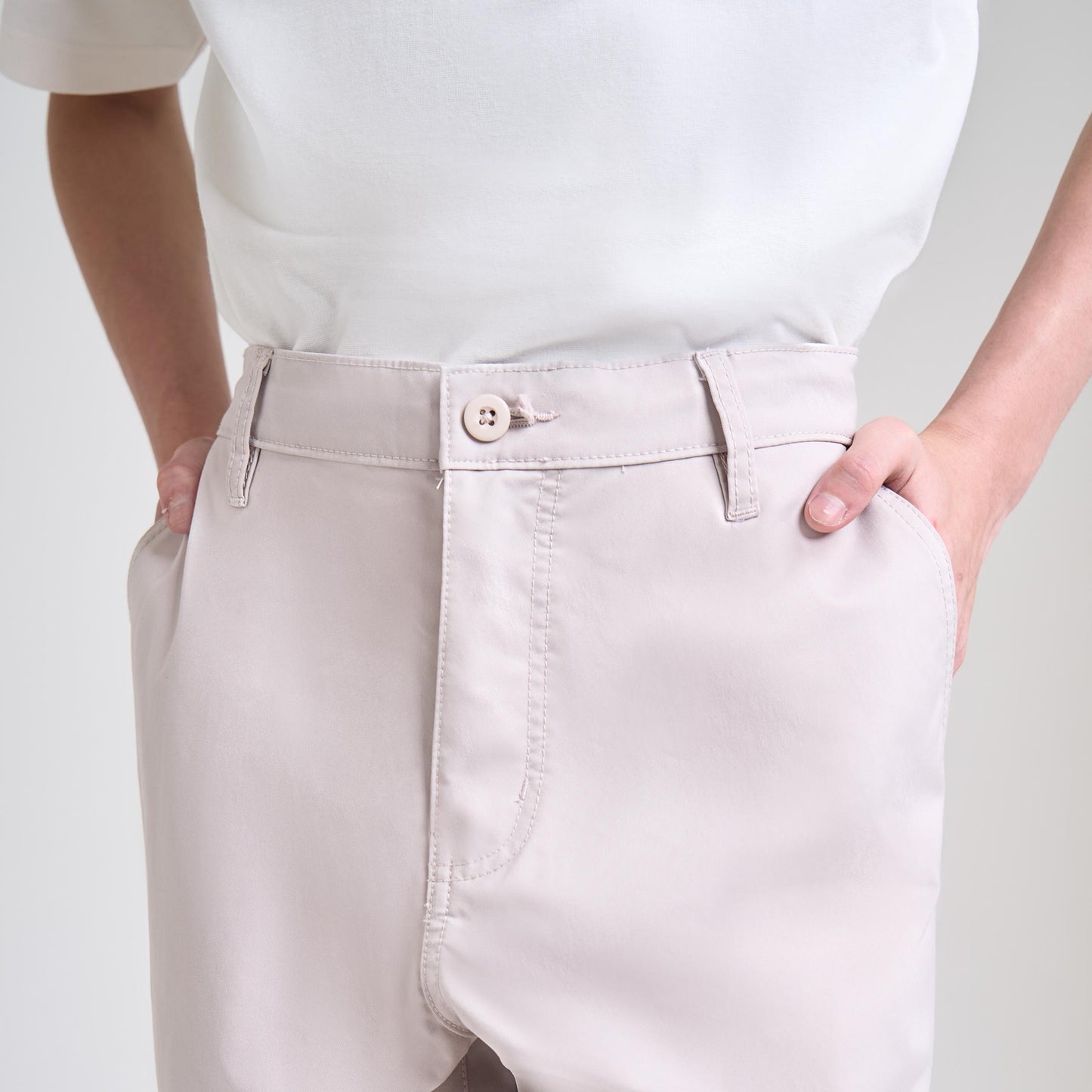 M231 Celana Panjang Pria Relaxed Fit Cream 0762E