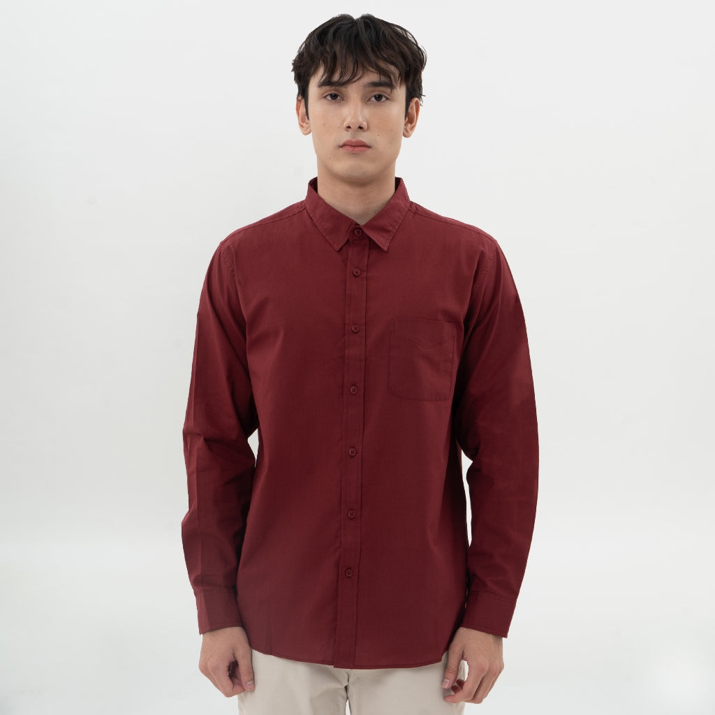 M231 Kemeja Pria Basic Polos Panjang Maroon 0642F