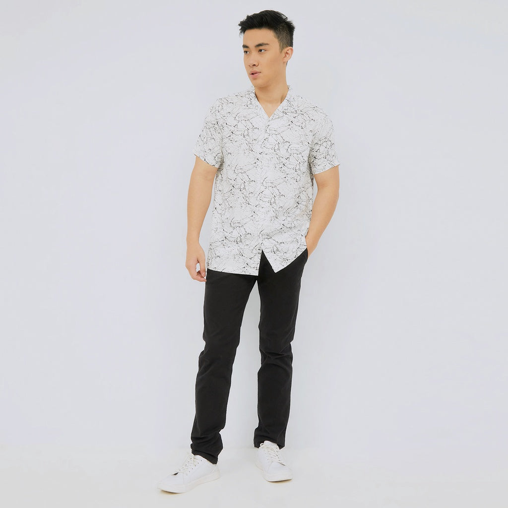 M231 Kemeja Pria Printing Hawaii Pendek Putih 2385A