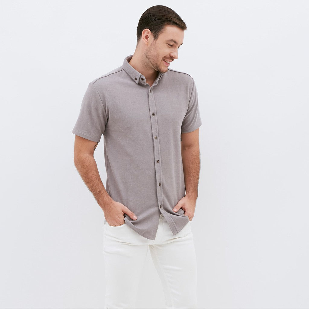 M231 Kemeja Pria Cotton Pique Pendek Warna Abu 1793C