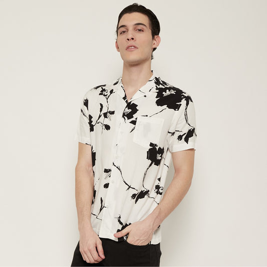 M231 Kemeja Pria Printing Hawaii Pendek Warna Putih Hitam 0632B