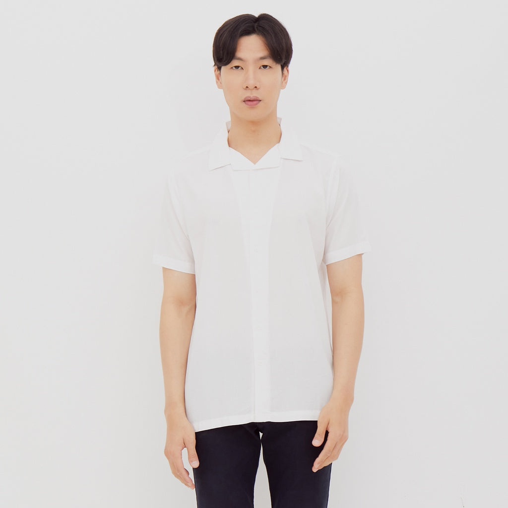 M231 Kemeja Pria Basic Polos Hawaii Pendek Putih 2310B