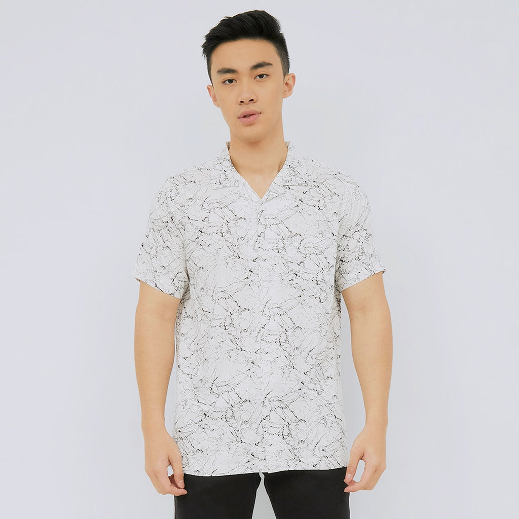 M231 Kemeja Pria Printing Hawaii Pendek Putih 2385A