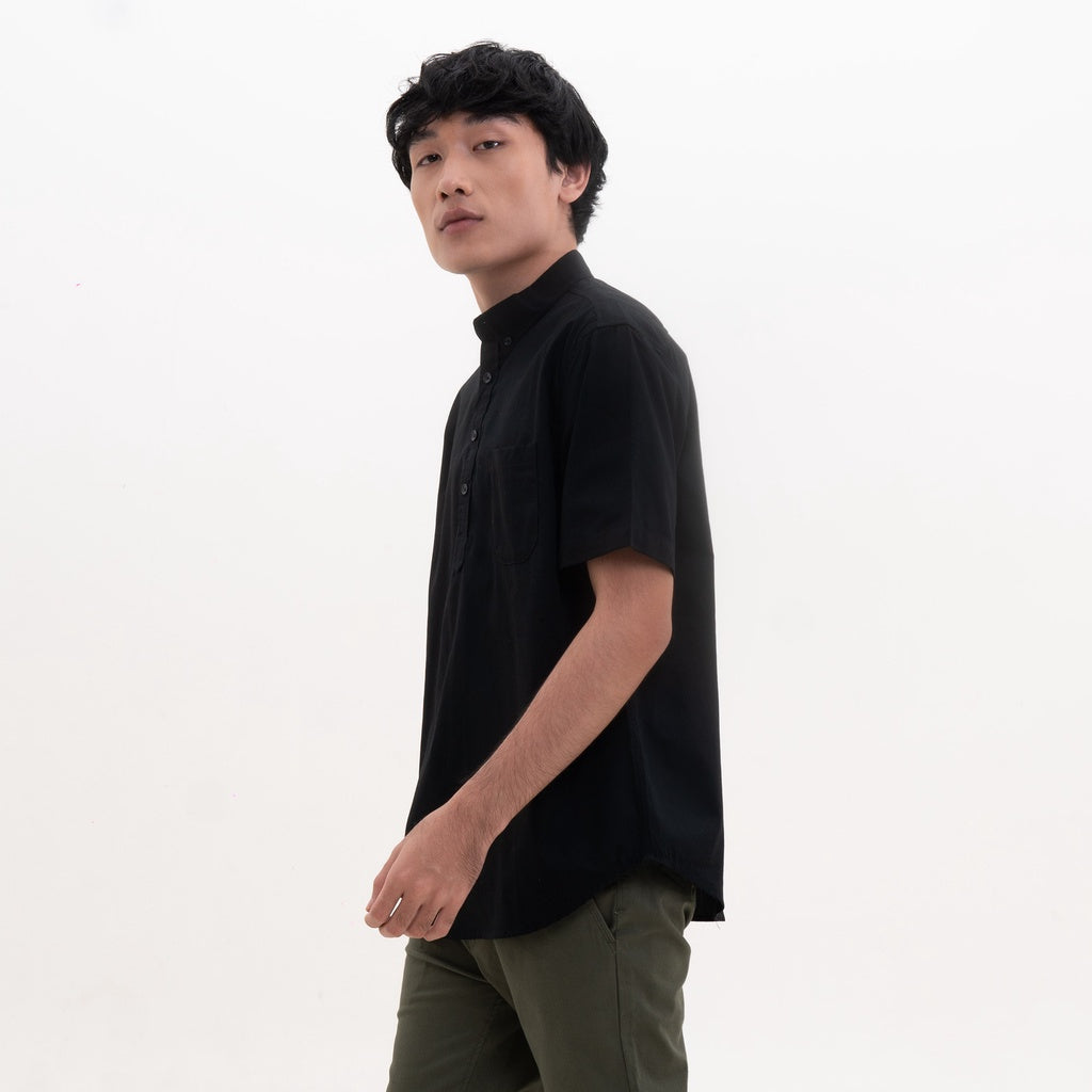 M231 Kemeja Pria Pullover Polos Pendek Hitam 2287B