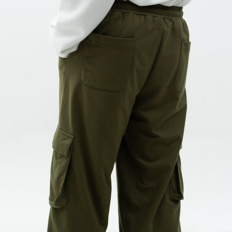 M231 x Boy William Celana Panjang Casual Olive C1149C