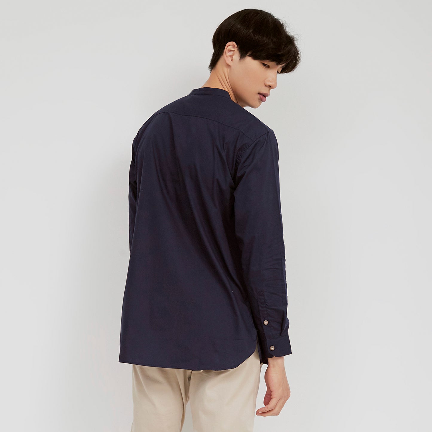 M231 Kemeja Pria Shanghai Polos Oversized Panjang Warna Navy 1985D