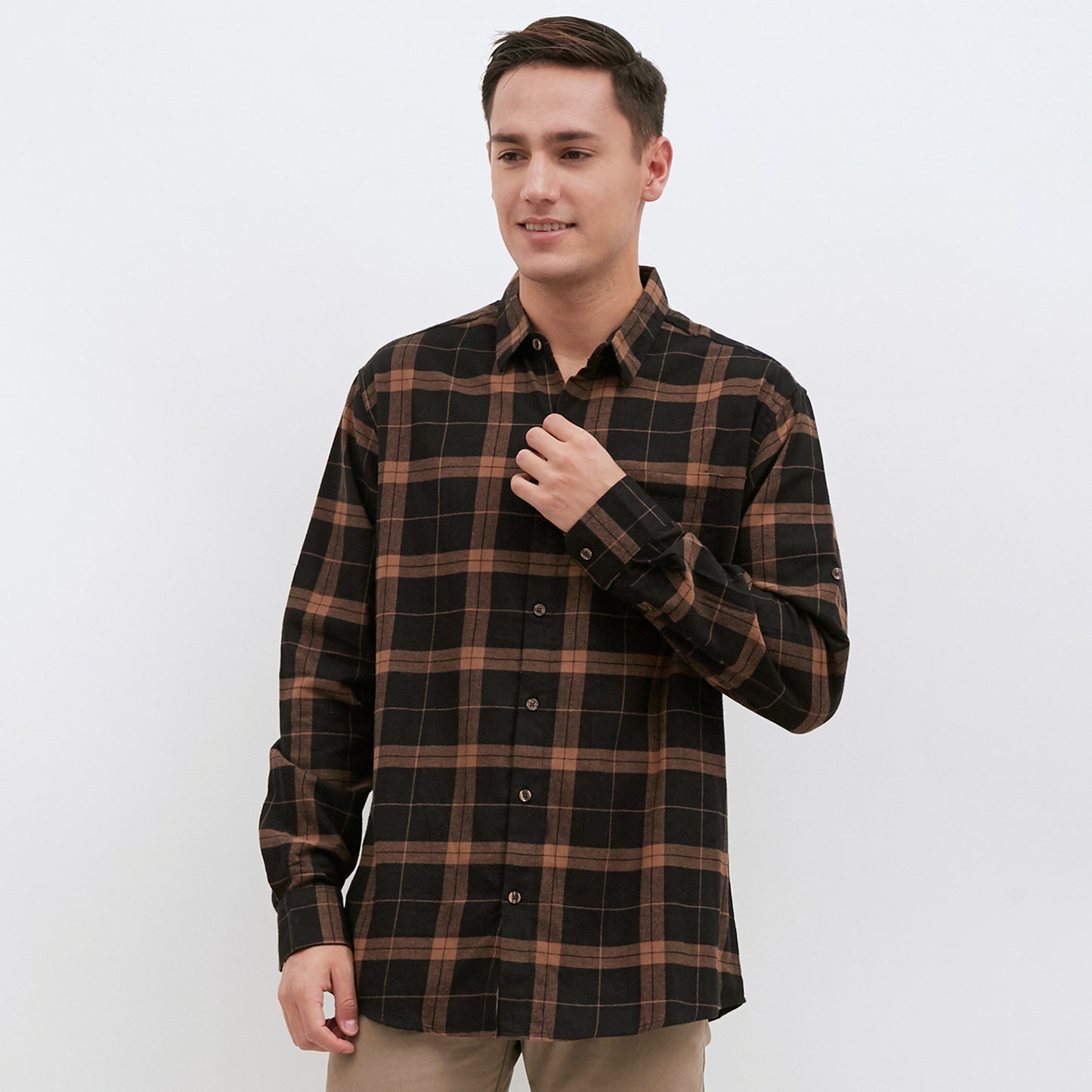 M231 Kemeja Pria Flannel Panjang Warna Coklat 1901A