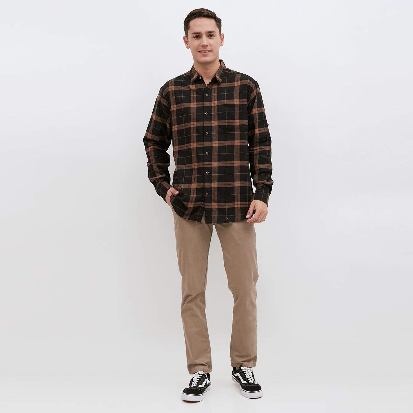 M231 Kemeja Pria Flannel Panjang Warna Coklat 1901A