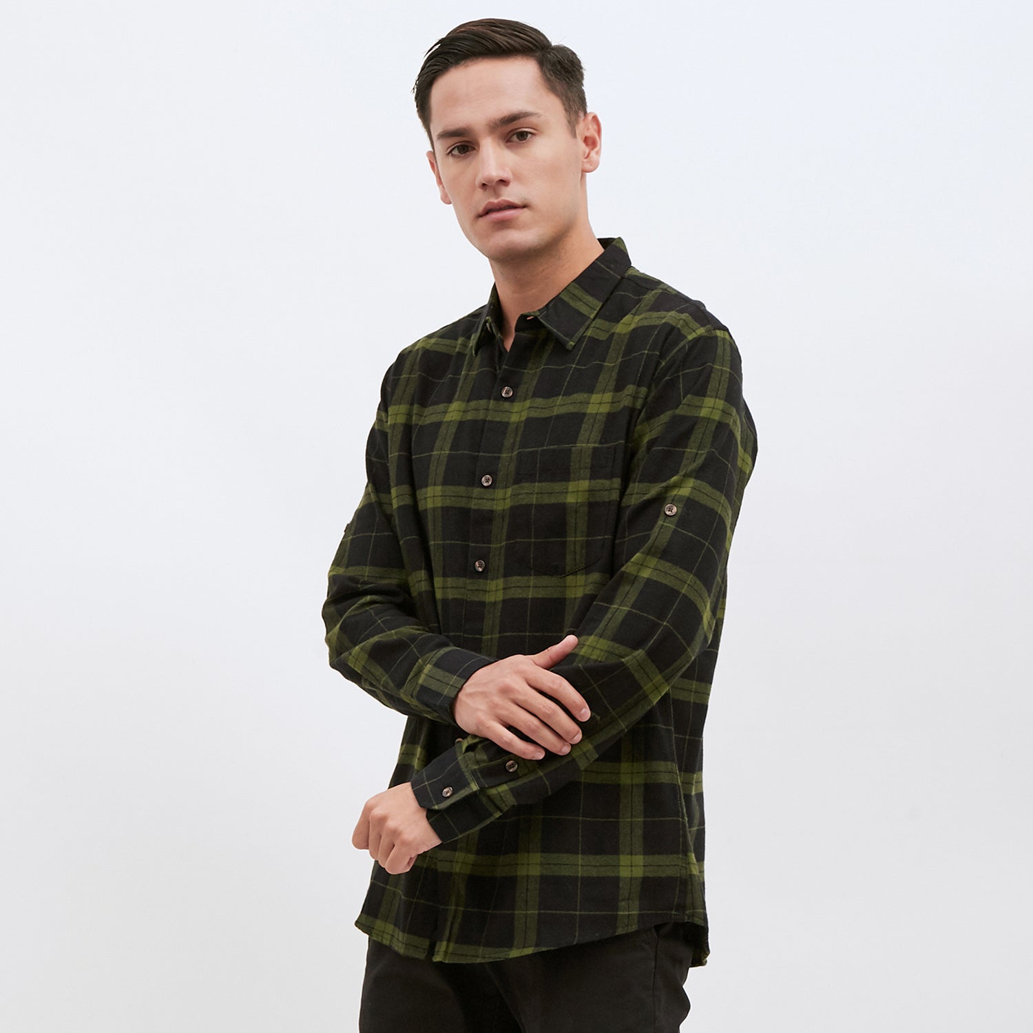 M231 Kemeja Pria Flannel Panjang Warna Hijau 1901B