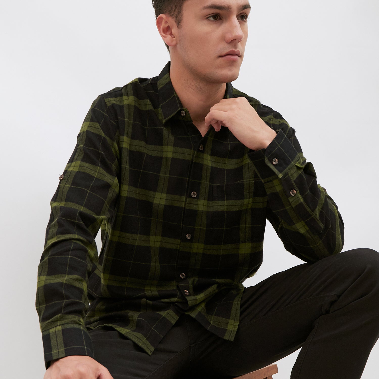 M231 Kemeja Pria Flannel Panjang Warna Hijau 1901B