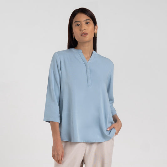 M231 Kemeja Wanita V Button Neck Panjang Biru 2455B