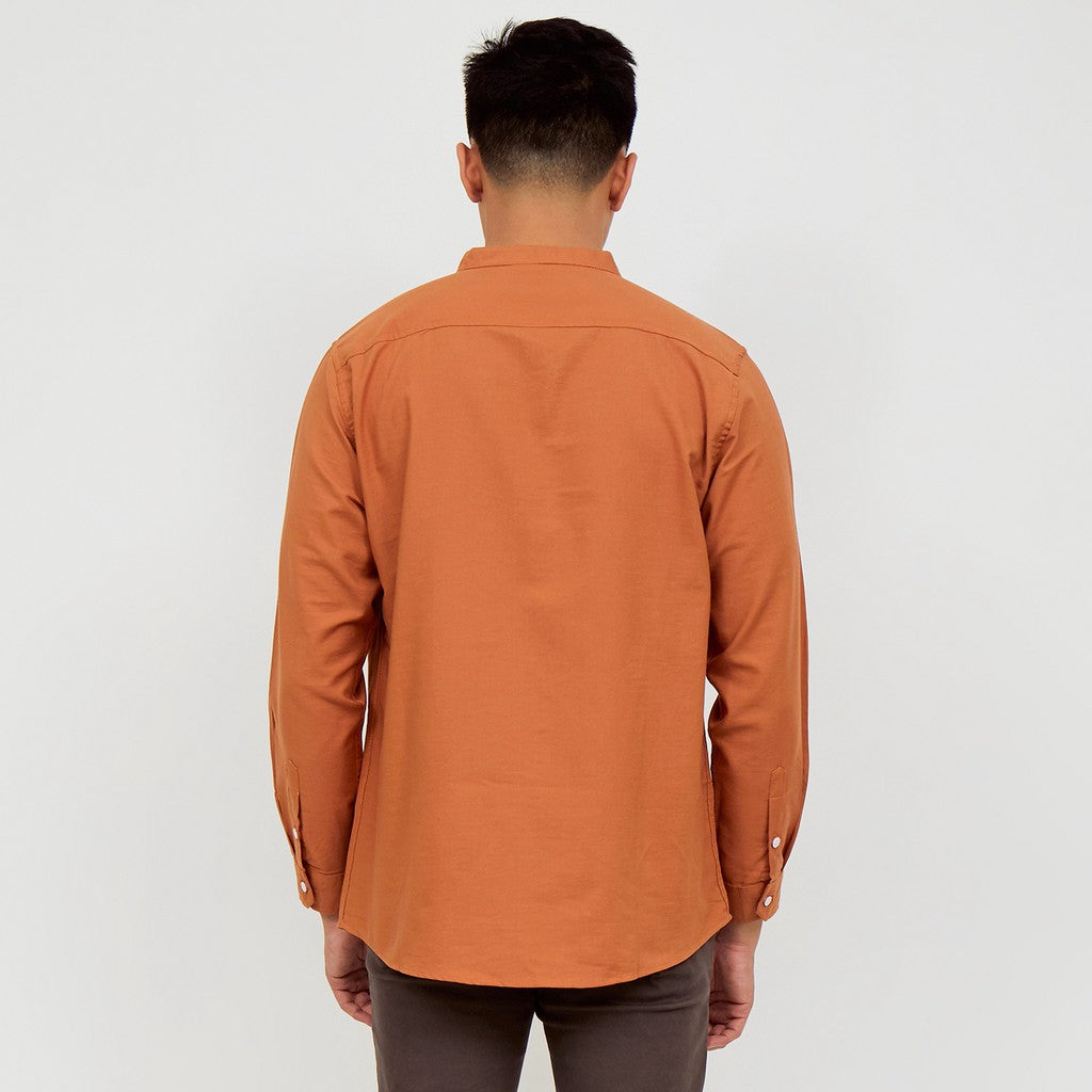 M231 Kemeja Pria Shanghai Polos Oxford Panjang Terracotta 1552J