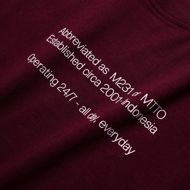 M231 T-Shirt Grafis Pendek Maroon 2735B