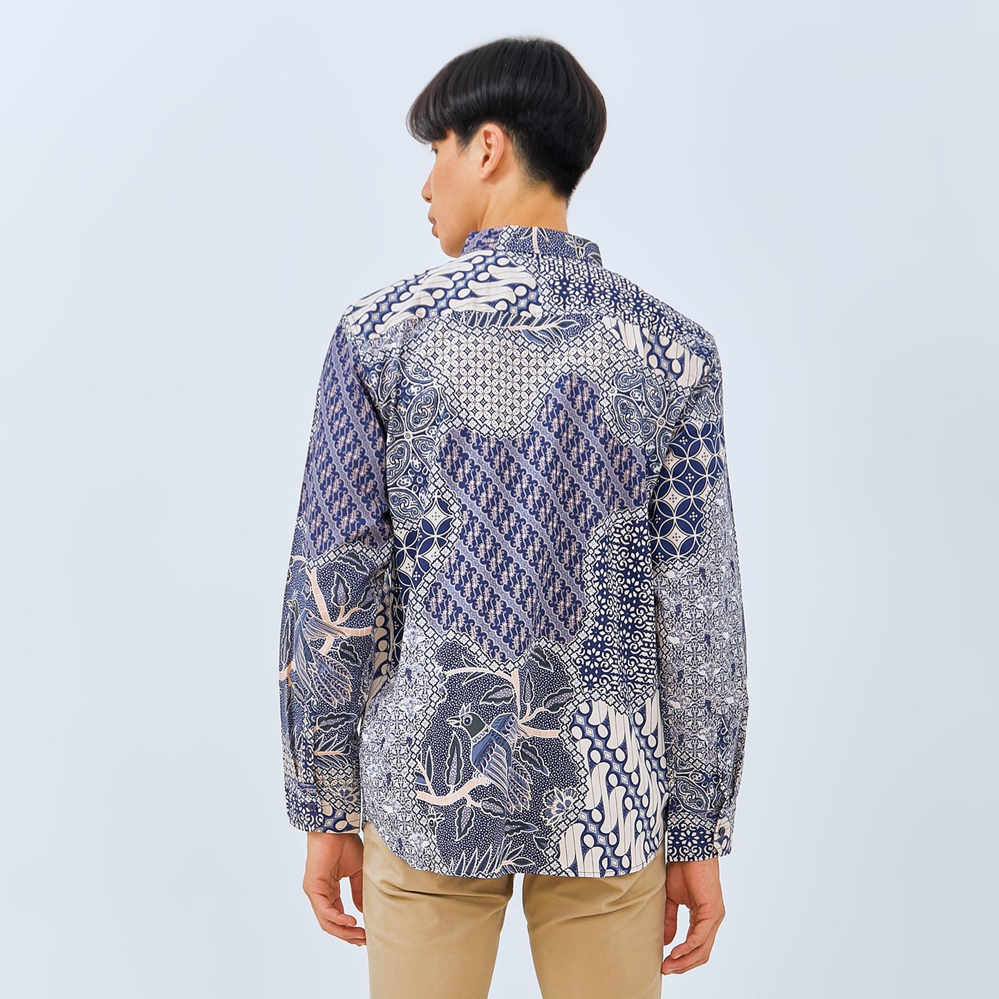 M231 Kemeja Pria Batik Panjang Biru 3071A