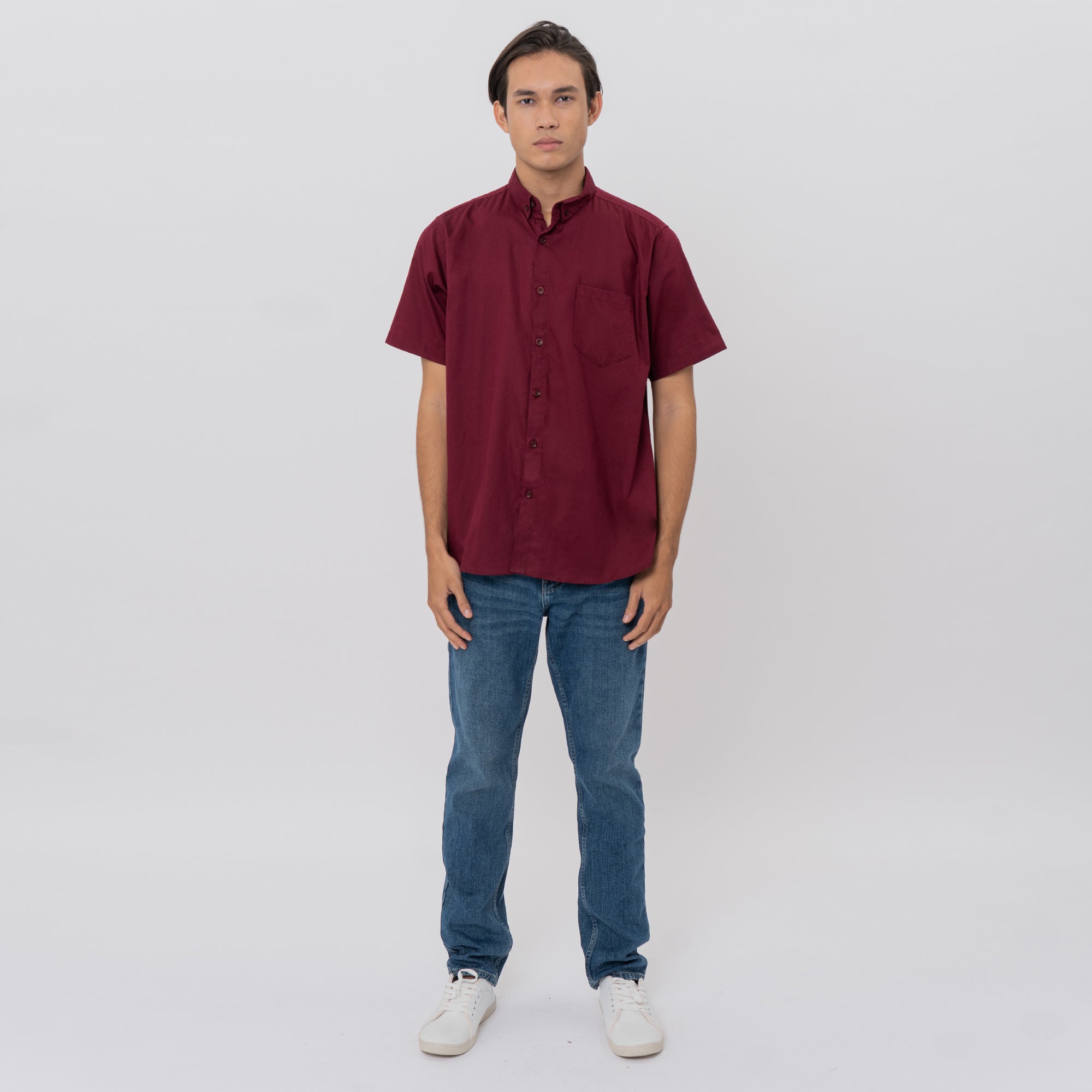 M231 Kemeja Pria Basic Polos Oxford Pendek Maroon 1457C